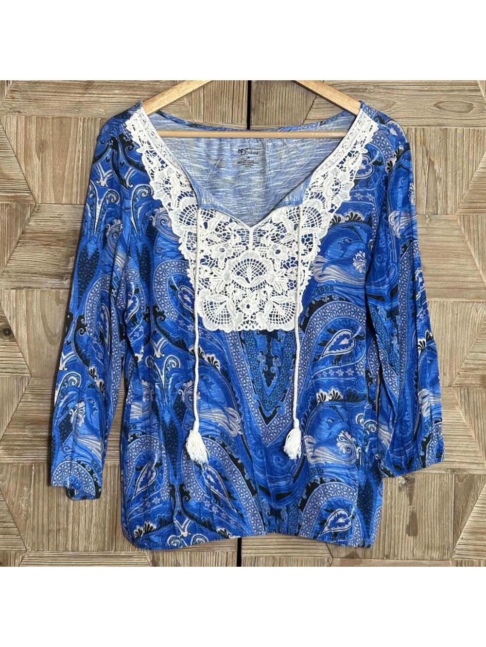 New Directions Women's Blue Paisley Knit Top Crochet Lace Bib Boho Medium
